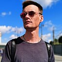 Знакомства: Илья, 33 года, Миллерово