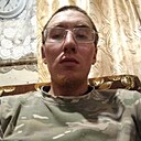 Знакомства: Кирилл, 21 год, Агрыз