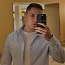 Знакомства: Павел, 24 года, Симферополь