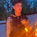Знакомства: Кирилл, 20 лет, Юрга