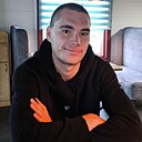 Знакомства: Антон, 22 года, Арсеньев