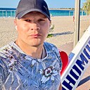 Знакомства: Олег, 32 года, Курган