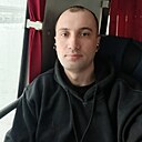 Знакомства: Максим, 33 года, Макеевка