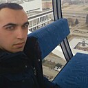 Знакомства: Макс, 28 лет, Симферополь