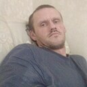 Знакомства: Юрий, 36 лет, Губаха