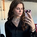 Знакомства: Мари, 18 лет, Санкт-Петербург