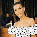 Знакомства: Юлия, 40 лет, Москва