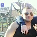 Знакомства: Макс, 24 года, Новопокровская