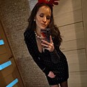 Знакомства: Илона, 30 лет, Санкт-Петербург