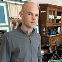 Знакомства: Виктор, 32 года, Химки