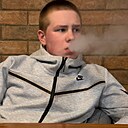 Знакомства: Иван, 18 лет, Москва