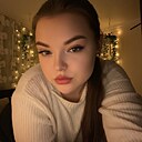 Знакомства: Юлия, 18 лет, Тюмень