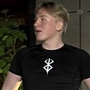 Знакомства: Кирилл, 19 лет, Киров