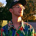 Знакомства: Максим, 20 лет, Суздаль