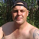 Знакомства: Илья, 37 лет, Великий Новгород