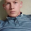 Знакомства: Максим, 23 года, Павлово