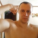 Знакомства: Максим, 42 года, Байкальск