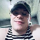 Знакомства: Александр, 23 года, Волноваха