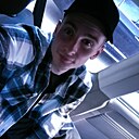 Знакомства: Олег, 21 год, Казань