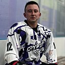 Знакомства: Рифат, 22 года, Казань