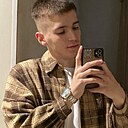 Знакомства: Илья, 20 лет, Челябинск