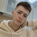 Знакомства: Максим, 22 года, Санкт-Петербург