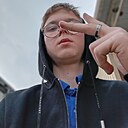 Знакомства: Tolik, 21 год, Алматы