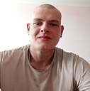 Знакомства: Максим, 21 год, Армавир