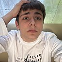 Знакомства: Максим, 18 лет, Симферополь