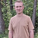 Знакомства: Максим, 32 года, Саратов