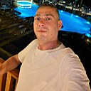 Знакомства: Евгений, 31 год, Североуральск