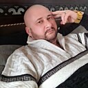 Знакомства: Максим, 41 год, Луганск