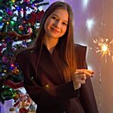 Знакомства: Арина, 19 лет, Екатеринбург