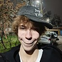 Знакомства: Максим, 18 лет, Шахты