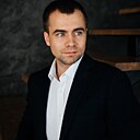 Знакомства: Максим, 33 года, Симферополь