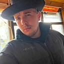 Знакомства: Илья, 21 год, Москва