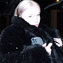 Знакомства: Nastya, 18 лет, Москва