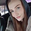 Знакомства: Ксения, 22 года, Кривой Рог