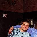 Знакомства: Максим, 32 года, Шахтерск