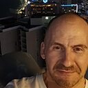 Знакомства: Илья, 44 года, Нижний Тагил