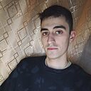 Знакомства: Максим, 22 года, Воронеж