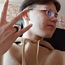 Знакомства: Илья, 21 год, Кунгур