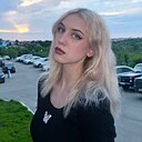 Знакомства: Кристина, 19 лет, Москва