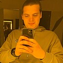 Знакомства: Евген, 24 года, Братск