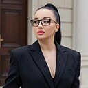 Знакомства: Елена, 29 лет, Новый Уренгой