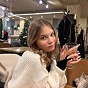 Знакомства: Екатерина, 19 лет, Челябинск