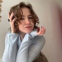 Знакомства: Алина, 28 лет, Санкт-Петербург