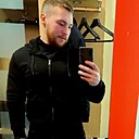 Знакомства: Роман, 32 года, Курган