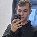 Знакомства: Максим, 22 года, Владимир