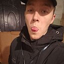 Знакомства: Богдан, 23 года, Херсон